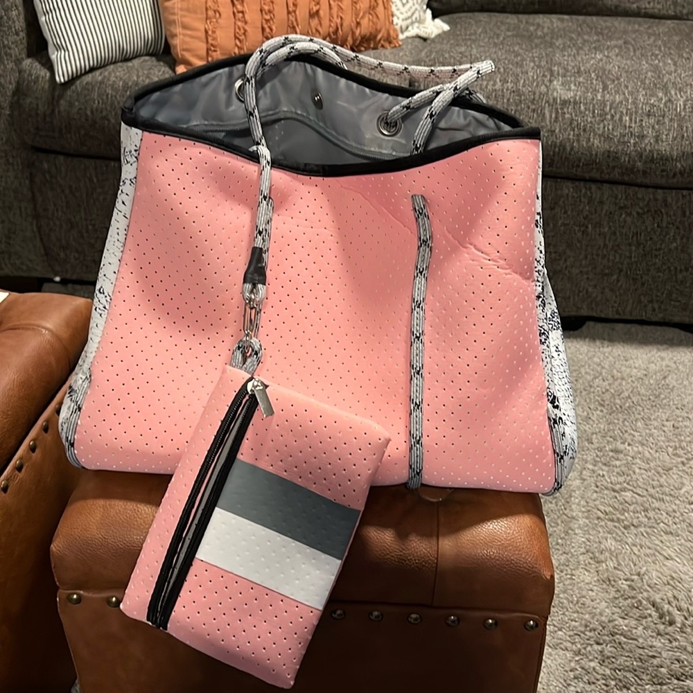 Neoprene tote bag with wallet